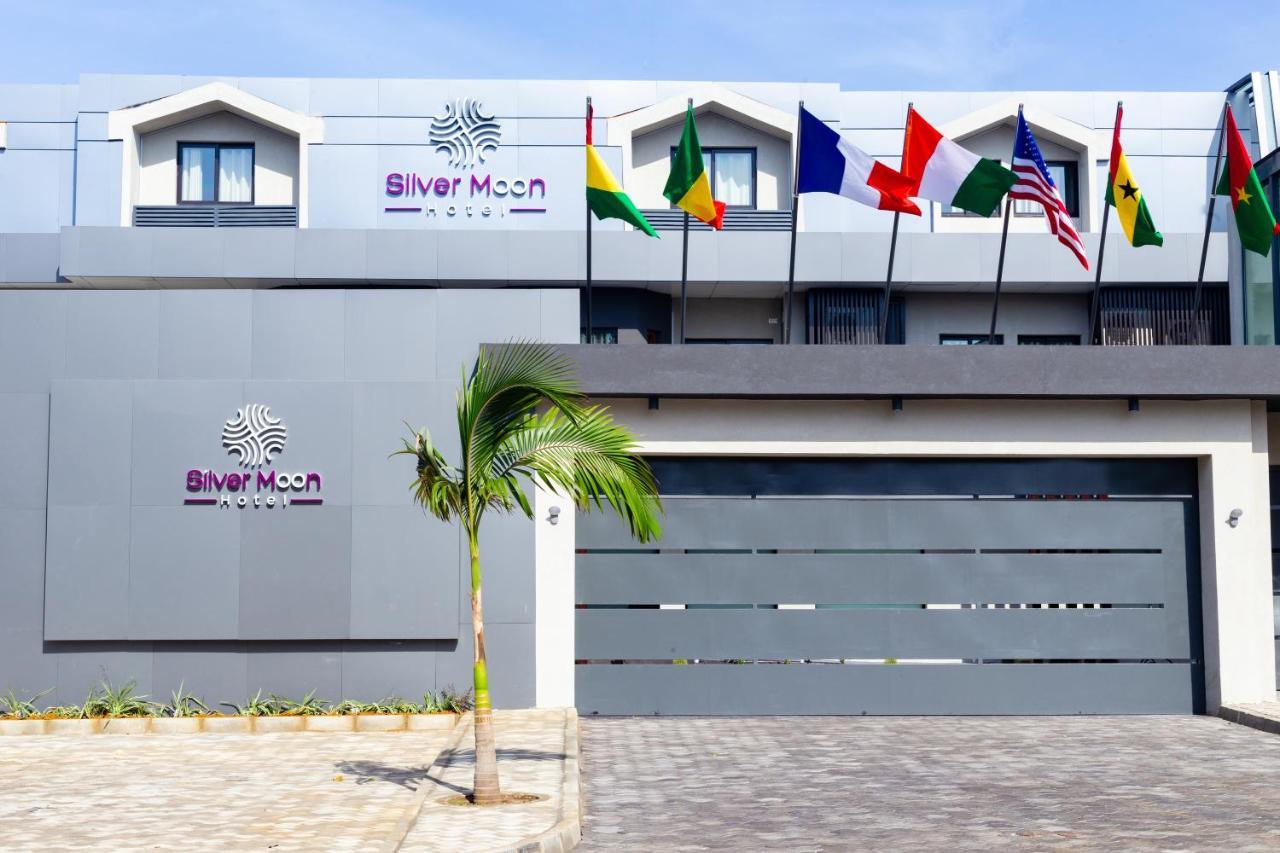 Silver Moon Hotel Abiyán Exterior foto